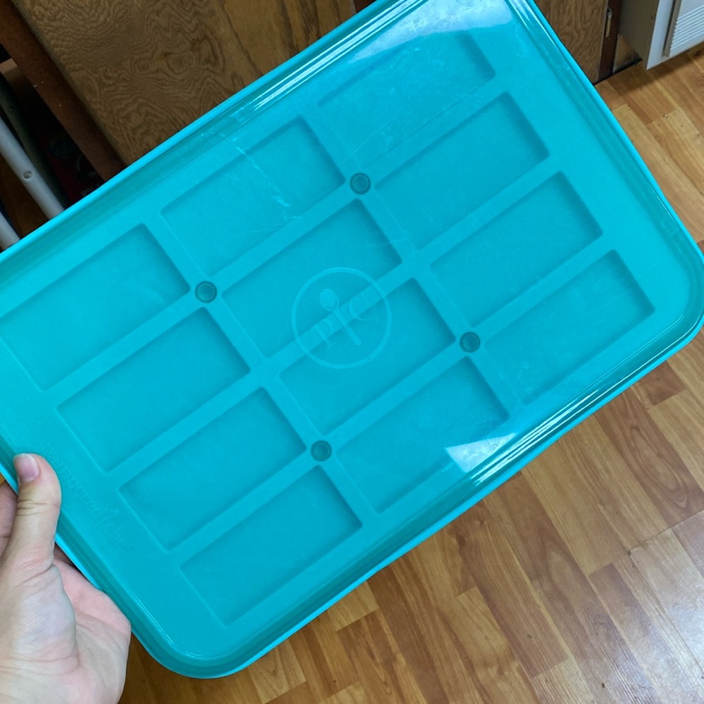 Pampered chef granola bar pan